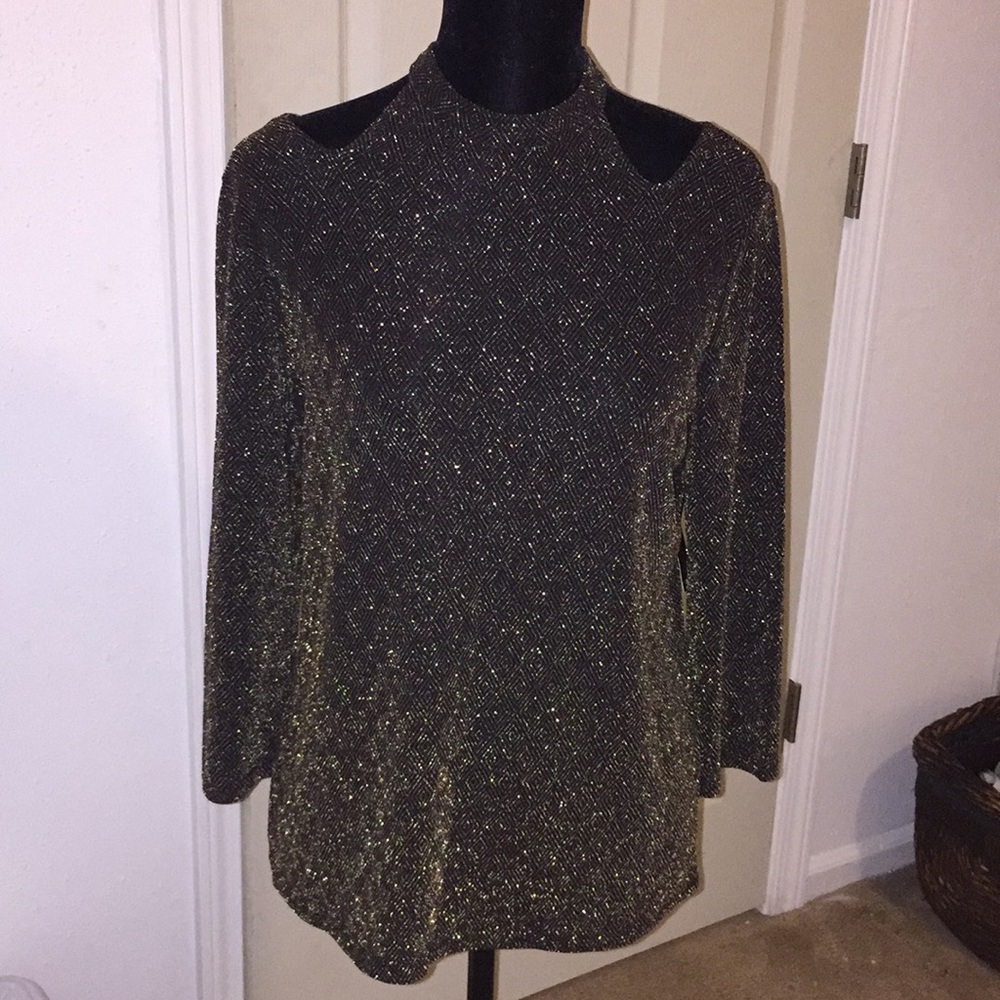 Beautiful Cold Shoulder Top